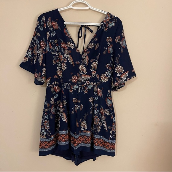 ash violet Pants - Blue floral romper